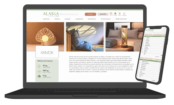 Laptop y teléfono mostrando la plataforma AlaskaPro